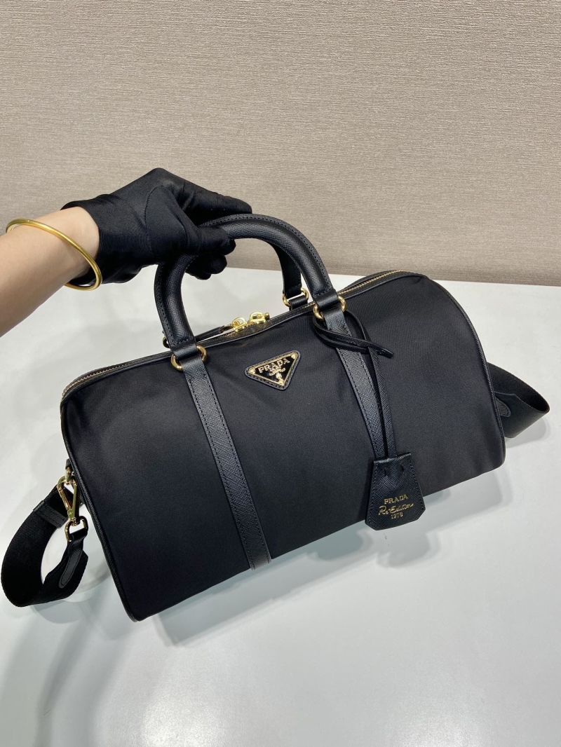 Pra*a travel bags